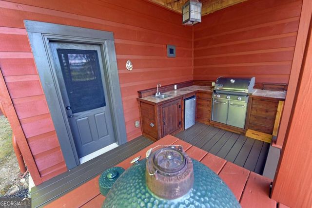 327 Prospectors Pass, Ellijay, GA 30536