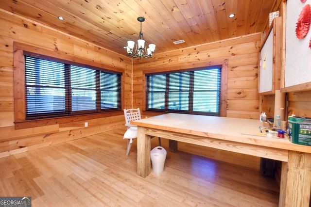 327 Prospectors Pass, Ellijay, GA 30536
