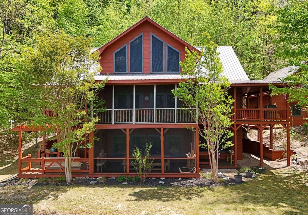 327 Prospectors Pass, Ellijay, GA 30536