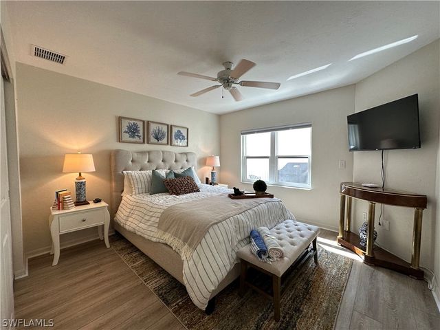 829 Reef Point CIR 46, Naples, FL 34108