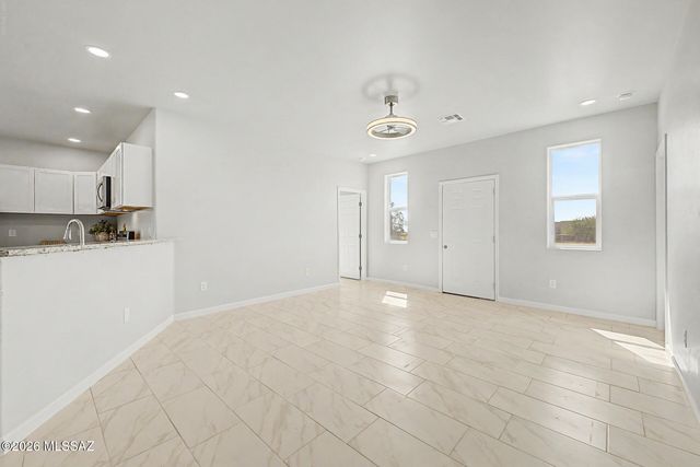 148 S Richmond Drive S, Vail, AZ 85641