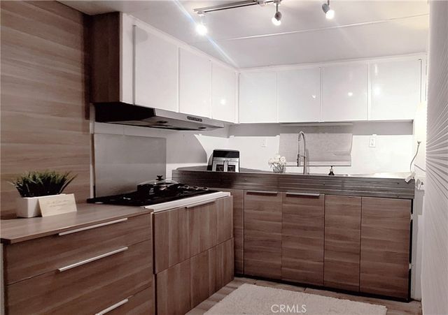 1900 W Artesia 57, Torrance, CA 90504