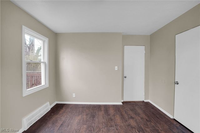 18721 Fairway Avenue, Maple Heights, OH 44137