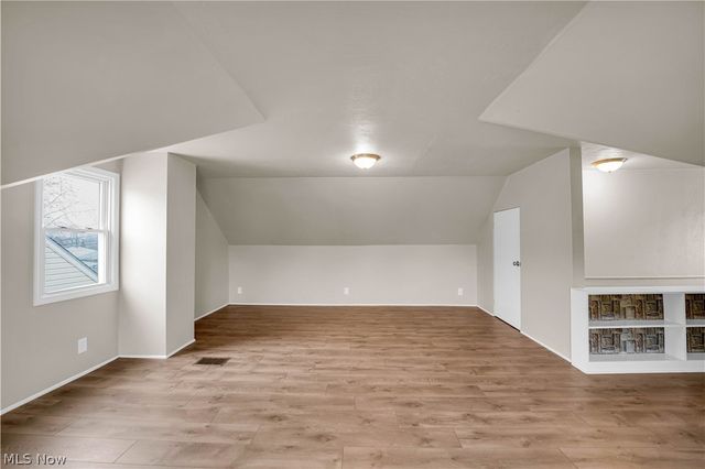 18721 Fairway Avenue, Maple Heights, OH 44137