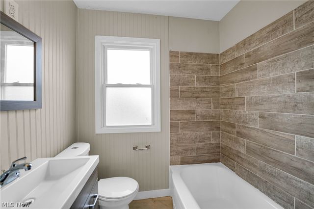 18721 Fairway Avenue, Maple Heights, OH 44137