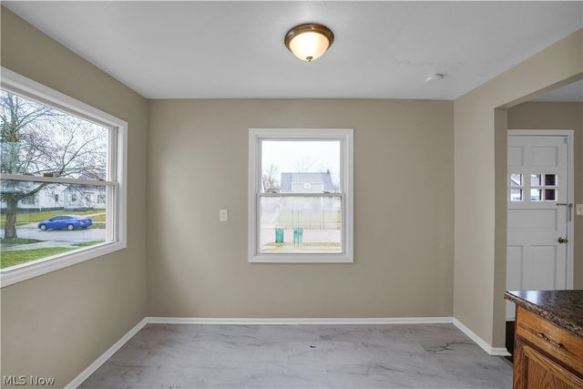 18721 Fairway Avenue, Maple Heights, OH 44137