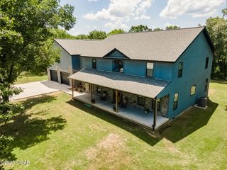 11279 Holly Road, Neosho, MO 64850