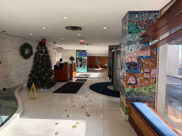 6301 N SHERIDAN Road 24C, Chicago, IL 60660