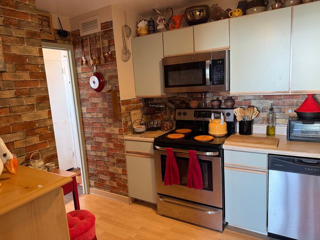 6301 N SHERIDAN Road 24C, Chicago, IL 60660