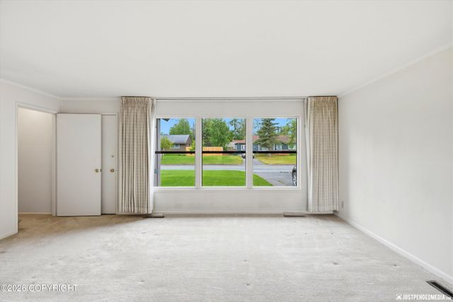 2615 Turnagain Parkway, Anchorage, AK 99517