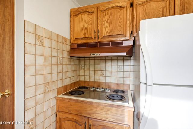 2615 Turnagain Parkway, Anchorage, AK 99517
