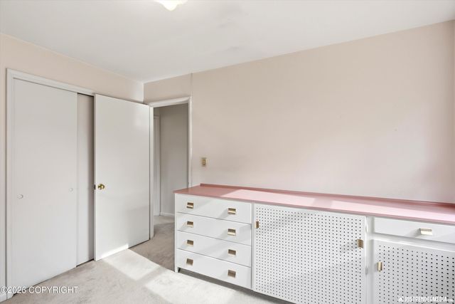 2615 Turnagain Parkway, Anchorage, AK 99517