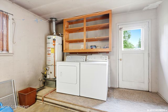 2615 Turnagain Parkway, Anchorage, AK 99517