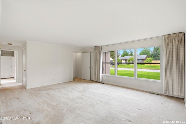2615 Turnagain Parkway, Anchorage, AK 99517
