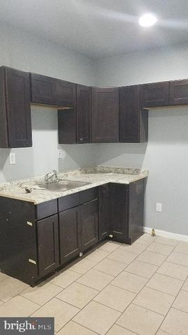 868 N FARSON ST, Philadelphia, PA 19139