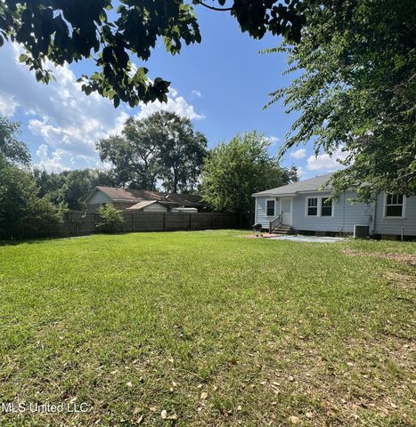 1693-r Vine Street, Biloxi, MS 39531
