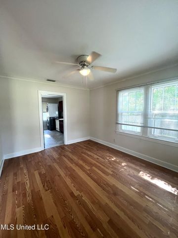 1693-r Vine Street, Biloxi, MS 39531