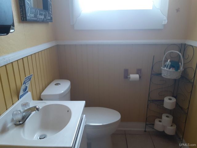 805 & 807 Eli Avenue, Bessemer, MI 49911