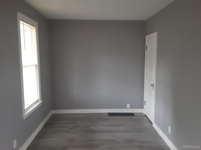 805 & 807 Eli Avenue, Bessemer, MI 49911