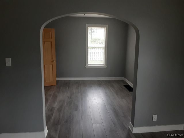 805 & 807 Eli Avenue, Bessemer, MI 49911