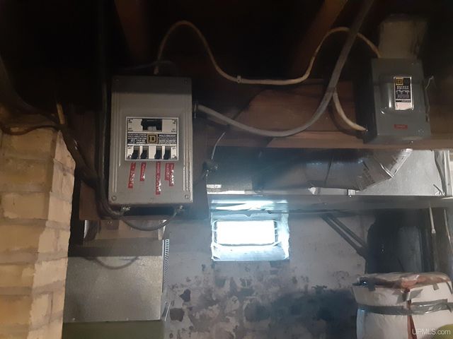 805 & 807 Eli Avenue, Bessemer, MI 49911