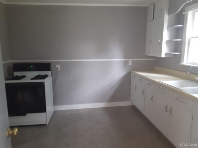 805 & 807 Eli Avenue, Bessemer, MI 49911