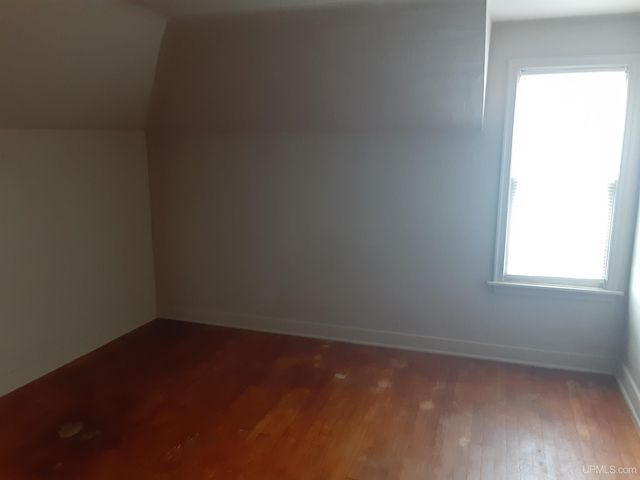 805 & 807 Eli Avenue, Bessemer, MI 49911