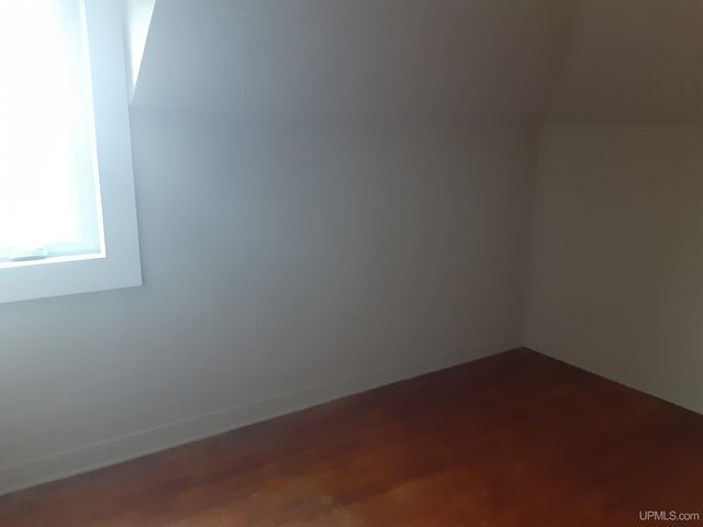 805 & 807 Eli Avenue, Bessemer, MI 49911