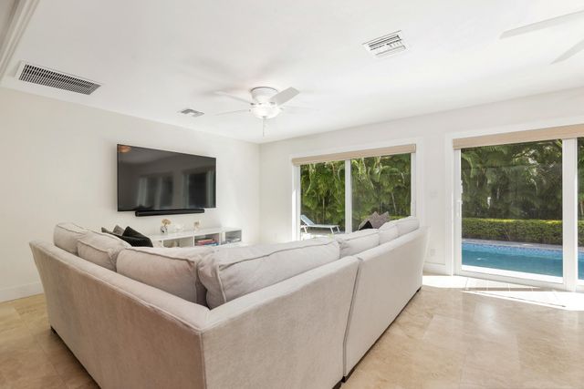 1386 S Atlantic Drive, Lantana, FL 33462