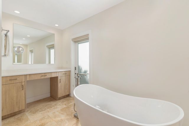 1386 S Atlantic Drive, Lantana, FL 33462