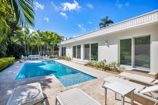 1386 S Atlantic Drive, Lantana, FL 33462