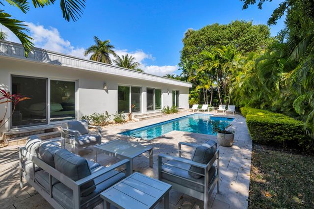 1386 S Atlantic Drive, Lantana, FL 33462