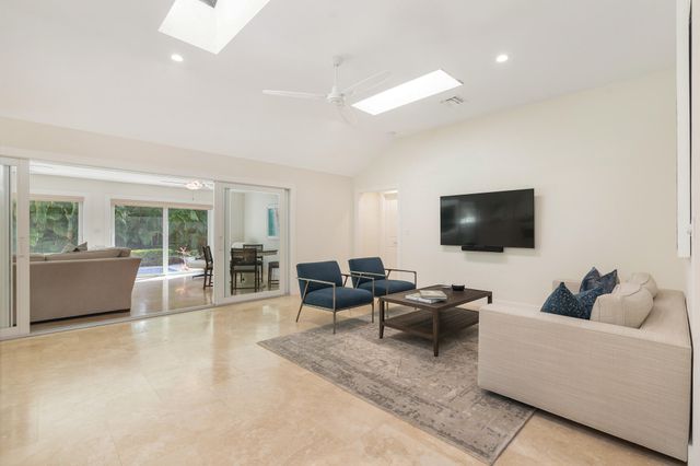 1386 S Atlantic Drive, Lantana, FL 33462