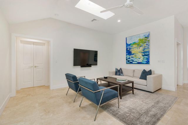 1386 S Atlantic Drive, Lantana, FL 33462