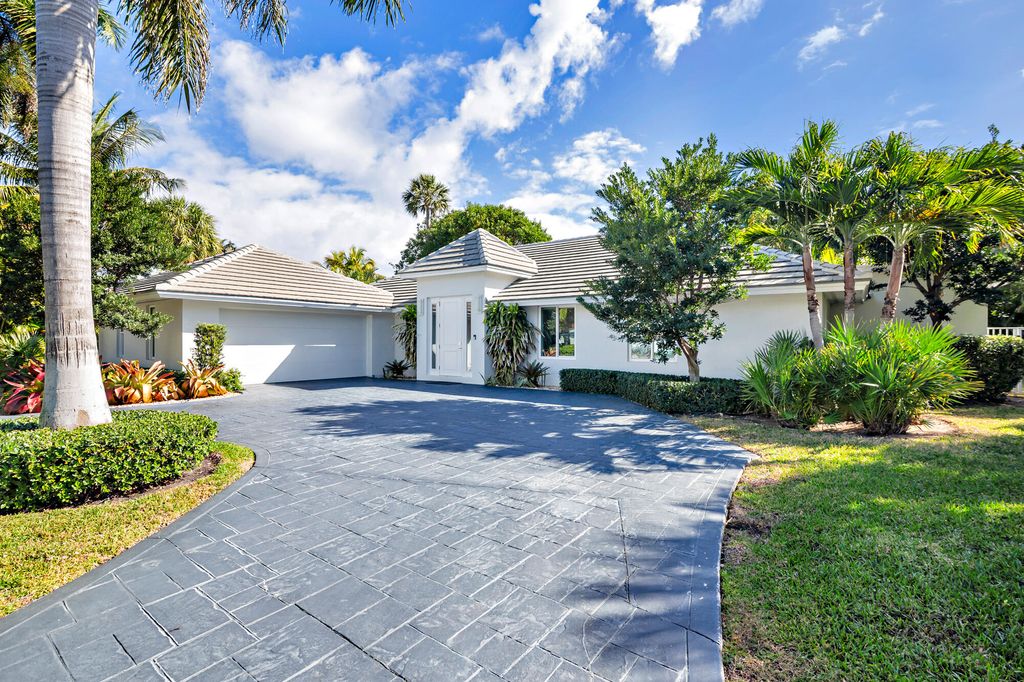 1386 S Atlantic Drive, Lantana, FL 33462