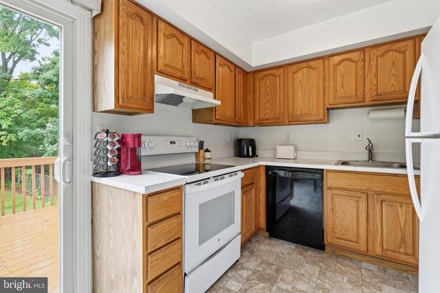 201 SUMMIT AVE, Glenolden, PA 19036