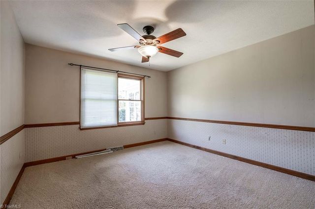 173 Old Meadowbrook Lane, Elkin, NC 28621