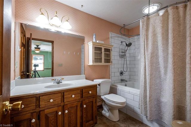 173 Old Meadowbrook Lane, Elkin, NC 28621