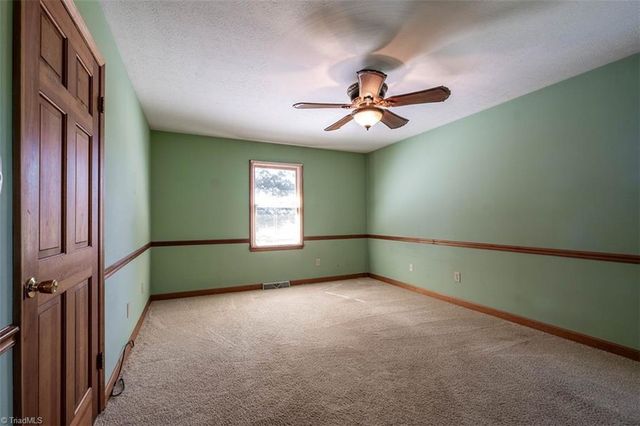 173 Old Meadowbrook Lane, Elkin, NC 28621