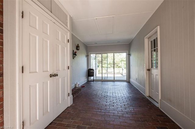 173 Old Meadowbrook Lane, Elkin, NC 28621