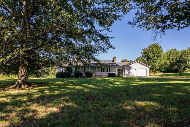 173 Old Meadowbrook Lane, Elkin, NC 28621