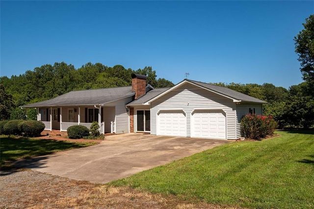 173 Old Meadowbrook Lane, Elkin, NC 28621