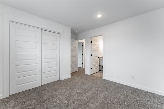 840 Boardwalk Avenue, Bentonville, AR 72713