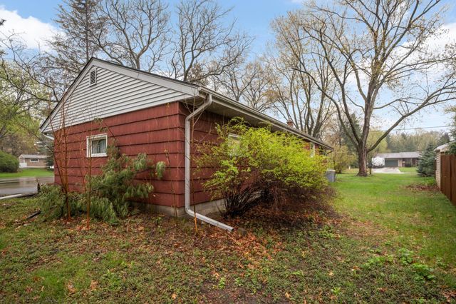 4389 Hodgson Road, Shoreview, MN 55126