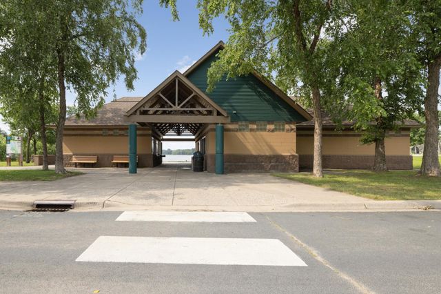4389 Hodgson Road, Shoreview, MN 55126