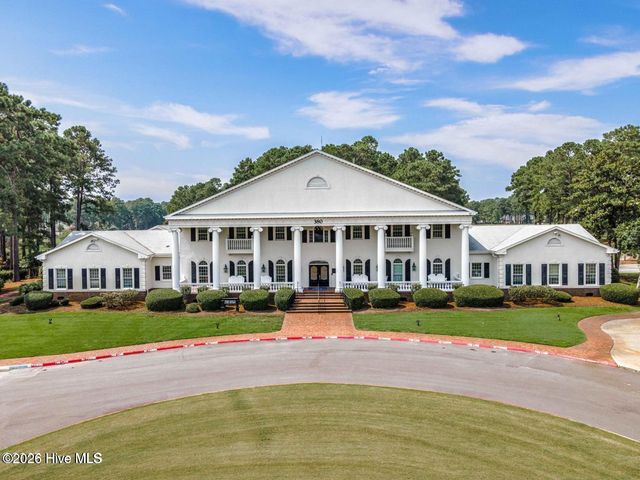 8850 Baton Rouge Avenue NW, Carolina Shores, NC 28467