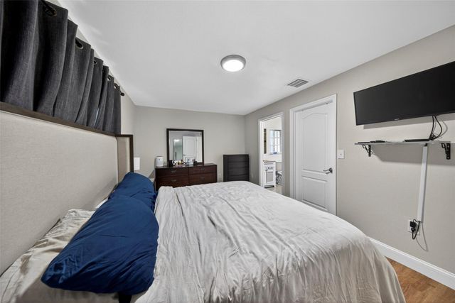 348 NW 40th Court, Oakland Park, FL 33309