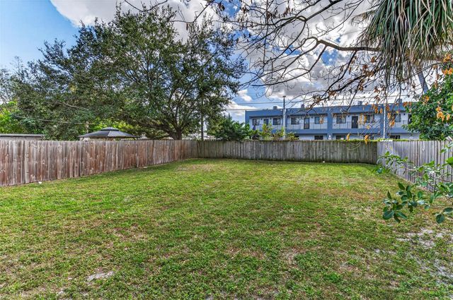 348 NW 40th Court, Oakland Park, FL 33309