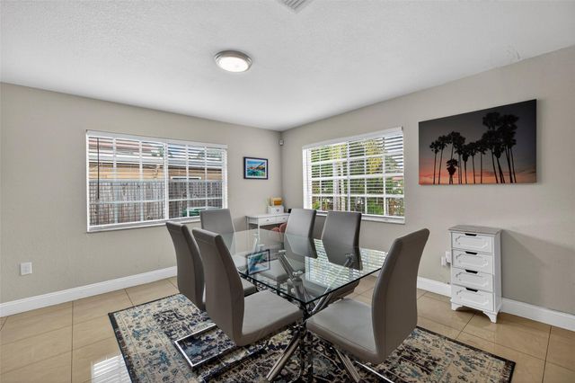 348 NW 40th Court, Oakland Park, FL 33309