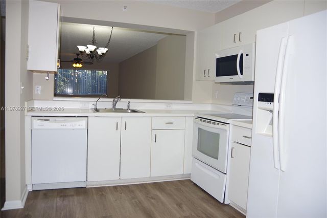 9511 Weldon Cir G315, Tamarac, FL 33321